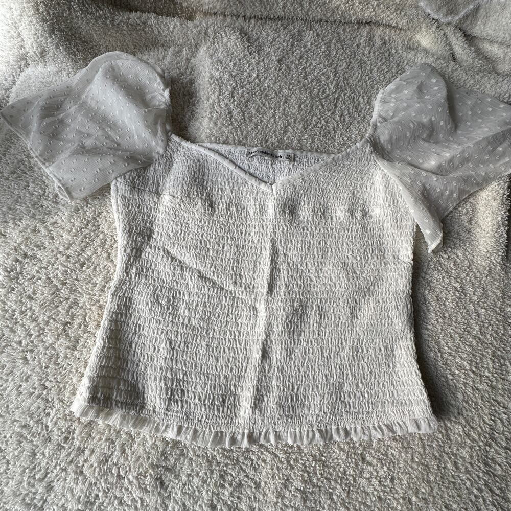 Abercrombie & Fitch Scrunch Flutter Sleeve Top Polka Dot
